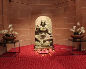 1200 year old elf statue stolen from India was brought back from London after 40 years