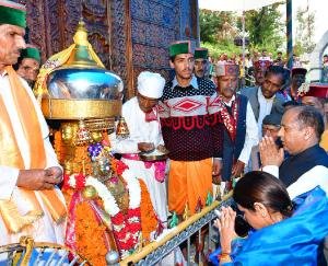 CM inaugurated and laid the foundation stone for five developmental projects in Shikawari at a cost of 8 crores