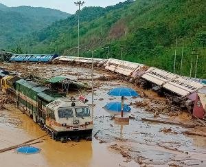 Flood Situation: In Maharashtra, Gujarat, Karnataka and Madhya Pradesh due to flood