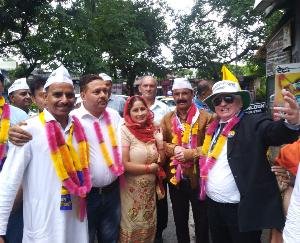 Aam Aadmi Party attacked the central government and the state government fiercely