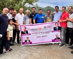 Rotary Club Kangra planted saplings