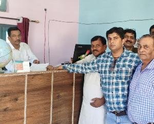 Bankhandi road, left tathan road, dilapidated near Goga temple, people submitted a memorandum