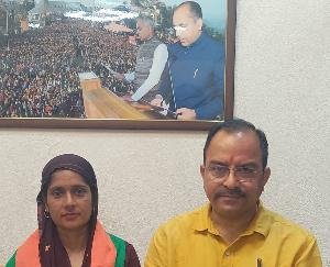 Big blow to Congress, block committee member Rimpi Devi joins BJP