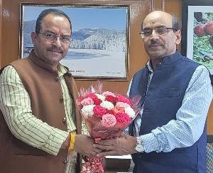 Chief Secretary RD Dhiman met Wool Federation Chairman Trilok Kapoor