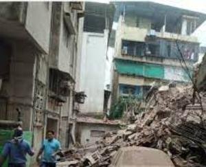 Three-storey building collapses in Mustafabad, Delhi, one killed in incident