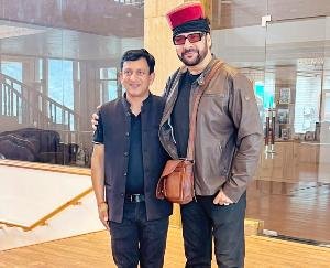Bollywood actor Shahbaz arrived to visit the beautiful plains of Manali
