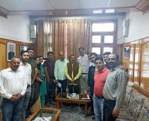 Himachal contract regular employees organization received from Chief Minister regarding demands