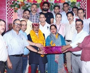 Employees gave farewell party to Assistant General Manager Saroj Kumar
