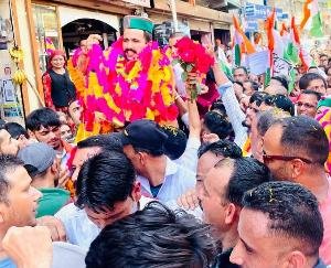 Congress will not allow to play with the interests of farmers and gardeners