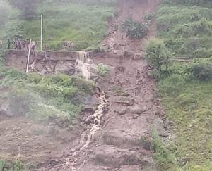 People upset due to landslides caused by heavy rains in the area