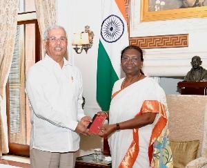 Governor calls on President