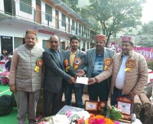 वार्षिक पारितोषिक वितरण समारोह धूमधाम से मनाया