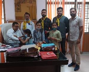  Aam Aadmi Party workers celebrated Rakhi festival together with girls