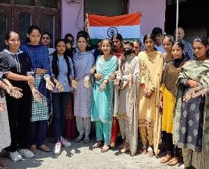 Mehndi competition organized on the occasion of Amrit Mahotsav of Independence