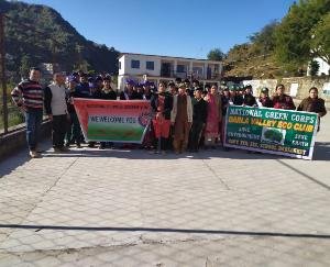 नाटक के माध्यम से लोगों को एड्स के प्रति किया जागरूकता