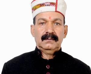 Heavy land erosion in the rain in Khatnali drain, danger to government school