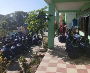  नशे के दुष्प्रभावों के बारे में 425 छात्रों एवं अन्य को किया जागरूक