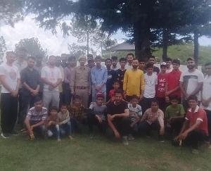 Darlaghat: Organized a tree plantation program by the volunteers of the Rashtriya Swayamsevak Sangh