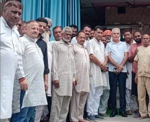 Congress Committee filled the enthusiasm among the workers by running a public awareness campaign