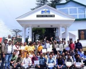 New Pension Scheme Employees Federation started gradual fast in 4 Lok Sabha constituencies