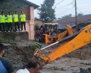 Sudhir Sharma took stock of the natural disaster in Indru Nag of Khaniyara