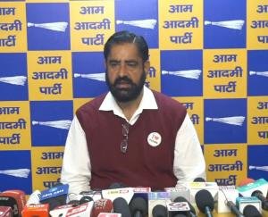 Cattle dying due to lumpy disease, animal husbandry farmers are being ruined, Agriculture Minister is making false announcements