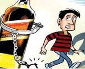 Police caught 60 bottles of liquor from a person during patrol