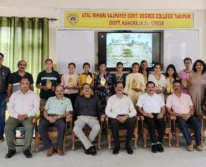 Hindi Day celebrated as a festival in Takipur College