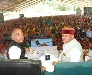 Chief Minister inaugurated and laid foundation stones of 33 developmental projects worth Rs 90 crore in Karsog assembly constituency