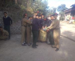 धुन्दन में एनसीसी विंग द्वारा चलाया स्वच्छता पखवाड़ा