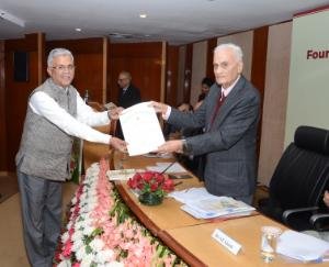  नौणी विवि के वैज्ञानिक भारतीय बागवानी विज्ञान अकादमी की फेलोशिप से सम्मानित