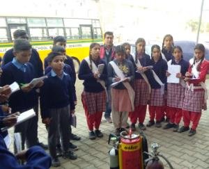 रावमापा बरूणा के छात्रों को बताए अग्नि सुरक्षा के उपाय