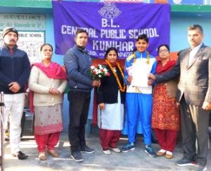 बी एल स्कूल कुनिहार की गुंजन ठाकुर खेलो इंडिया खेलो के लिए चयनित