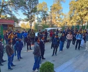 SFI University unit demonstrated in the university with demands