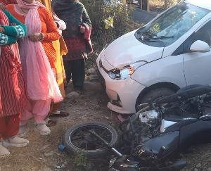 Hamirpur: One person died due to a collision with a vehicle in Agghar Panchayat of the district, a wave of mourning in the area
