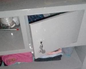 In Nagal Chowk, robbers broke the locks of the house, looted jewelry worth lakhs