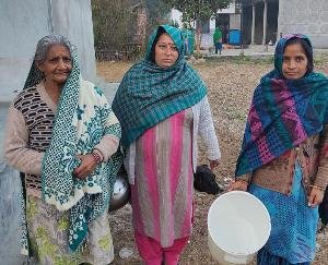 Paragpur: Four families of Dadasiba Panchayat yearning for drinking water drop by drop