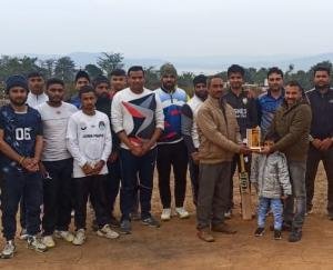 Final match of cricket organized in Shiv Youth Club, Lower Valbhal