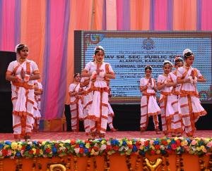 Annual day celebrated with pomp in DAV School Alampur