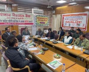  All the banks of the district have given loans worth about 8422 crores to the people till 2022