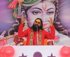 Divya Jyoti Jagrati Sansthan organized Shri Krishna Katha in the pond ground