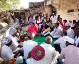 ग्राम पंचायत दाड़लाघाट के गांव गवाह के लोगों ने की  प्रस्तावित पंचायत