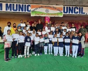 SDM Kangra Naveen Tanwar hoisted the tricolor on the auspicious occasion of Republic Day 2023