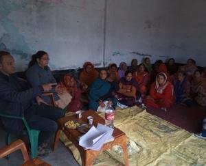 पशुपालकों को जागरूक करने के लिए लगाया गया शिविर