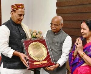 Governor met Rajnath Singh