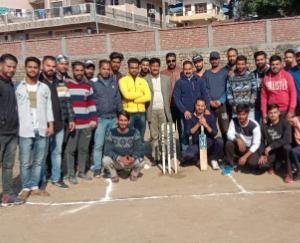 टैनिस बाल क्रिकेट प्रतियोगिता का हुआ शुभारंभ