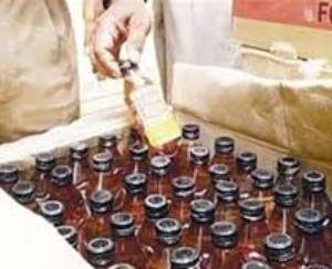 Police recovered 10 bottles of illegal country liquor from a person in Khabali Mareda