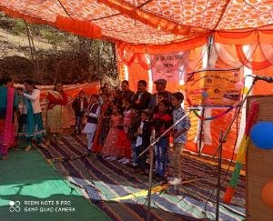 नेशनल पब्लिक स्कूल डमलाना में वार्षिक पारितोषिक वितरण समारोह की धूम