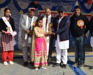 छात्रों में संस्कारों के साथ भारतीयता की भावना भी विकसित करें अध्यापक