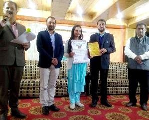 Kunihar: Sera's teacher Jyoti Mahajan got Guru Gaurav Samman